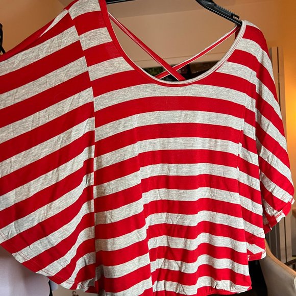 Red Striped Crop Shirt Wide Sleeves Medium - Picture 3 of 5